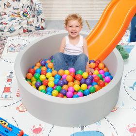 The children's ball pool provides a space for kids to release their emotions and play happily